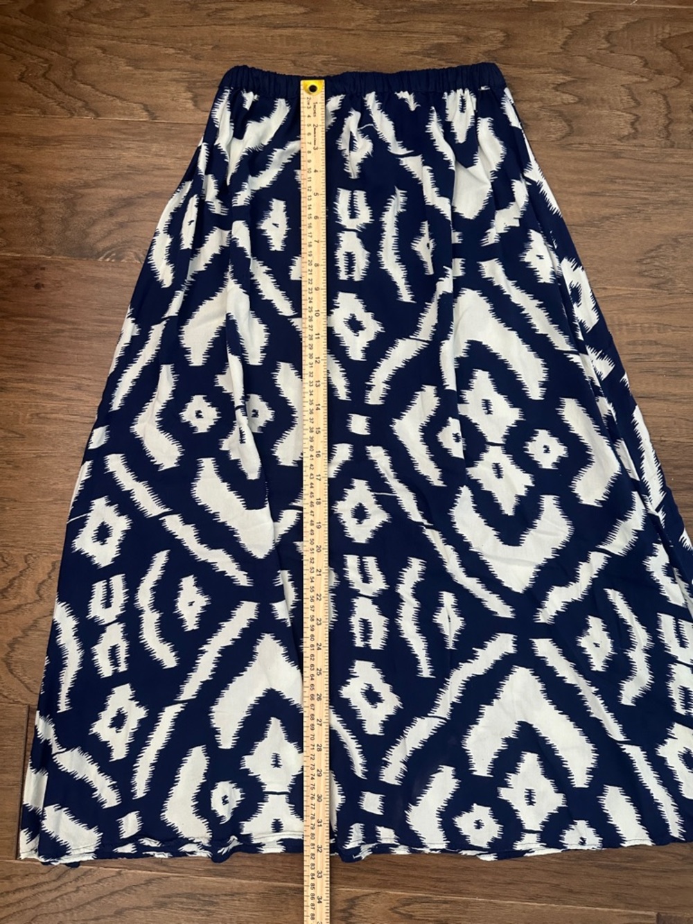 Angie bohemian-inspired navy S maxi skirt with bold ikat and geometric prints. - Picture 5 of 5